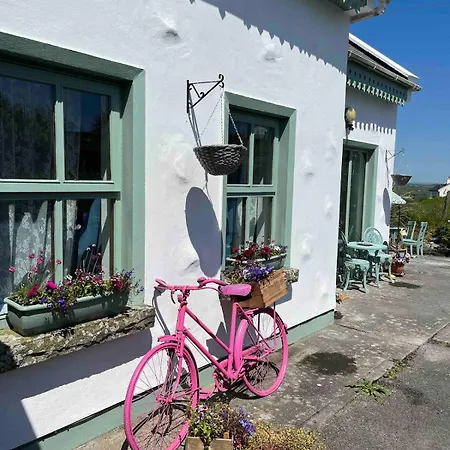 Hillside Hideaway Lahinch