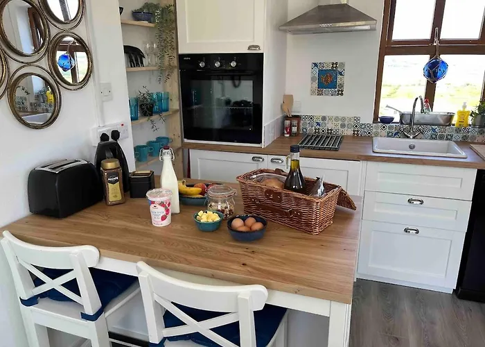 Hillside Hideaway 아파트